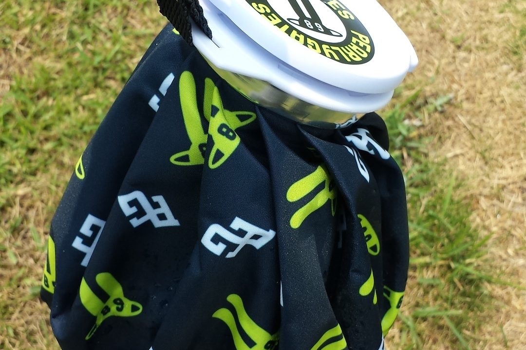 夏ゴルフのマストアイテム、パーリーゲイツのおしゃれアイスバッグ（氷嚢）を使ってみた｜サラリーマンゴルファーまさのゴルフ雑記帳